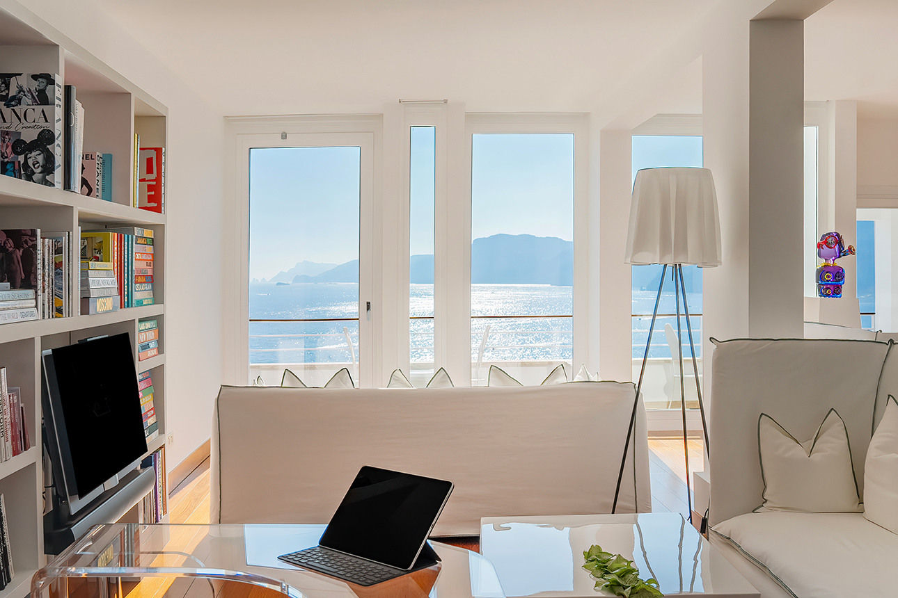 Living room sea view
